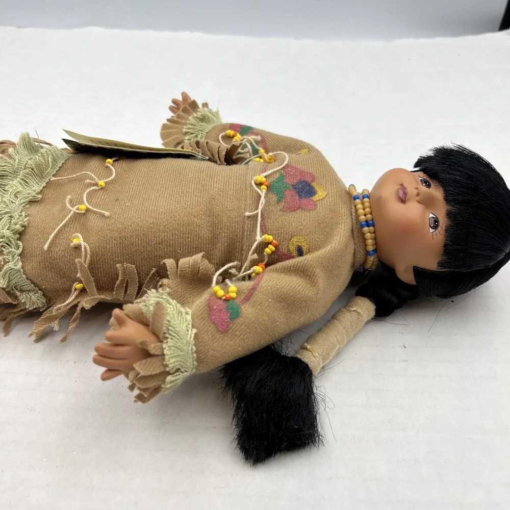 Sandy Dolls Native American Series Graceful Lily Seneca‎ Maiden 1998 12